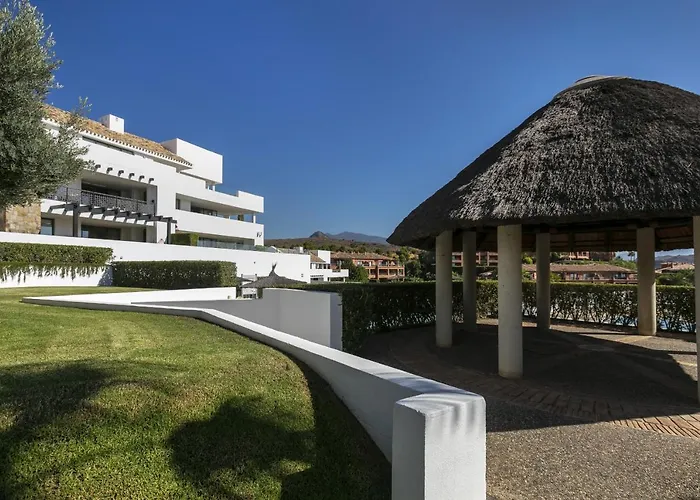 Flamingos - Luxury Golf