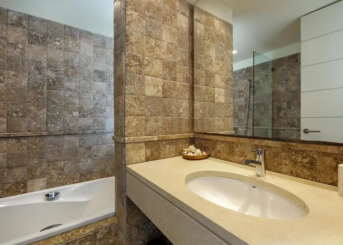 Flamingos - Luxury Golf Otel *