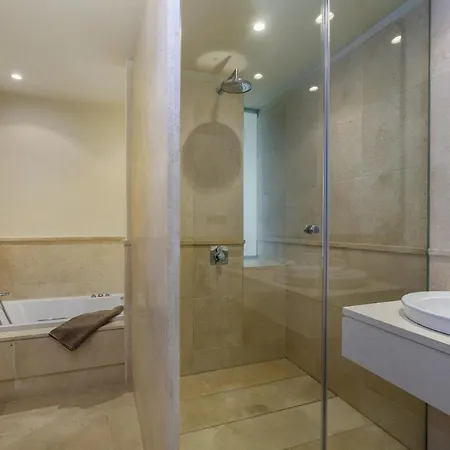 Hotel Flamingos - Luxury Golf